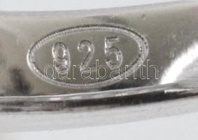 Ezüst(Ag) forgatható tetejű gyűrű, cirkóniával, jelzett, méret: 53, bruttó: 4,3 g