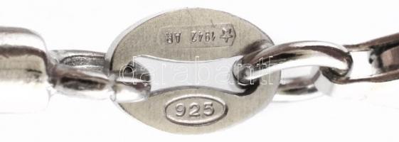 Fekete gumi karkötő, ezüst(Ag) elemekkel, keresztes középrésszel, jelzett, h: 18 cm