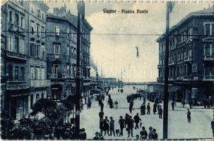 1926 Fiume, Rijeka; Piazza Dante. Ed. Francesco Slocovich No. 35. / square, shops, port (EK)