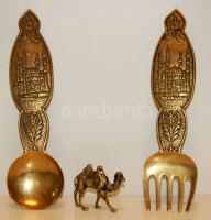 Kis réz tétel: 2 db fali dísz + 1 asztali dísz