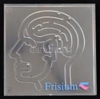 Frisium golyós ügyességi játék, eredeti dobozában, jó állapotban, 11,5×11,5 cm