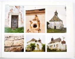 Istvánfi Gyula: Veszendő templomaink I. - Erdélyi református templomok. Bp., 2001, Nemzeti Tankönyvk...