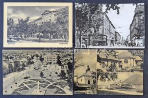 Kb. 100 db MODERN fekete-fehér magyar város képeslap / Cca. 100 modern black and white Hungarian town-view postcards