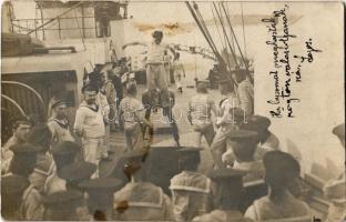 1917 Pola, Pula; Osztrák-magyar haditengerészet matrózai tornagyakorlat közben a fedélzeten / K.u.K. Kriegsmarine Matrosen / Austro-Hungarian Navy mariners doing gymnastic exercises on deck. photo (fl)