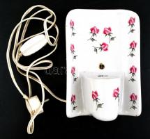 Porcelán fali lámpatest, vezetékkel és kapcsolóval, jelzett, matricás, kopott, nem kipróbált, m: 21,...