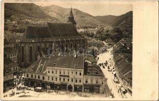 1937 Brassó, Kronstadt, Brasov; Fő tér, templom, piac, Detail Engros, J.L. & A. Hesshaimer, Coloniale Engros, Albina, Collectio üzlete, C. Kenyeres Likőr reklámja / main square, church, market, shops, liqueur advertisement. Atelier O. Netoliczka photo (Rb)