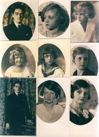 Zita királyné és gyermekei 19 db fotó képeslap / Queen Zita and her children, 19 photocards