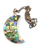 Paua kagyló mozaikos, hold alakú függő ezüst(Ag) láncon, jelzett, 4,5x3,5 cm h: 29 cm, bruttó: 10,37 g