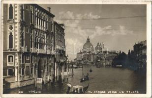 Venezia, Venice; Canal Grande verso La Salute / Grand Canal, church, basilica, boats