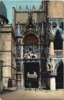 Venezia, Venice; Palazzo Ducale / Doges Palace gate with winged lion and doge Francesco Foscari