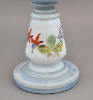 cca 1920 Tejüveg petróleum lámpa, festett, üveg búrával, jelzés nélkül, apró kopásnyomokkal, m: 30 c...