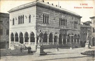 Udine, Palazzo Comunale / street view, palace, statues (EK)