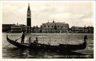 Venezia, Venice; Panorama da S. Giorgio e gondola / boat. Fot. G. Brocca