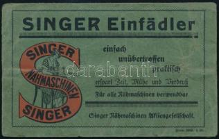 cca 1910 Singer varrógép reklámboríték, benne prospektussal, német nyelven, a boríték az oldalán elvált, 9x14 cm