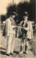 Sztankován, Stankovany; Slovenské kroje. Nr. 236. P. Sochán / Szlovák népviselet, folklór / Slovak folklore, national costumes (EK)