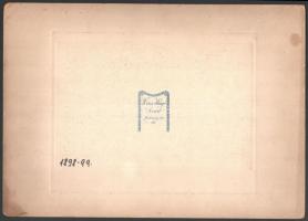 1898 Arad, Weisz Hugó műtermében készült, vintage fotó, 12,5x19,5 cm, karton (sarkán sérült) 22x31 c...