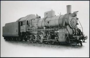 Régi mozdonyok, 3 db modern előhívás, egyik papírkép, 8×19 és 11×17 cm közötti méretekben