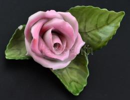 Herendi rózsa. Kézzel festett, jelzett, kis lepattanással. 7x5,5 cm