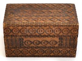 2 pakli franciakártya bridzshez és kanasztához, kopott fa kártyatartó dobozban, 7x6x12 cm