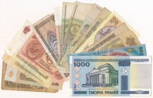 Vegyes 16db-os bankjegy tétel európai országokból, közte szlovák, román, NDK, csehszlovák, ukrán, fe...