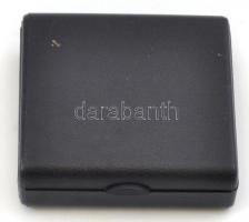 Üvegmedálos nyaklánc selyemzsinóron, dobozban 4x2,5 cm  h: 44 cm