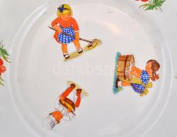 3 db különféle márkájú porcelán gyerek szett (Drasche, német, Zsolnay) ugyanolyan mintával, matricás...