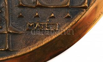 Máté János (1938-2014): Bronz falitányér, hátulján forrasztásnyom és dátum (1971), d: 27 cm