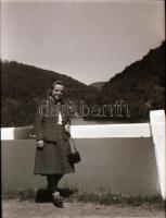 cca 1945 előtt, különféle időpontokban és eltérő helyszíneken készült, 111 db vintage negatív, válto...