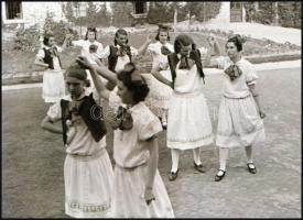 cca 1930 Zsámbék, leánynevelő intézet és a romok, 14 db vintage negatív Kerny István (1879-1963) bud...