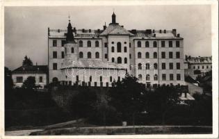 Ungvár, Uzshorod, Uzhhorod, Uzhorod; Szent Bazil Internátus. Brody és Gottlieb kiadása / boarding school (fl)