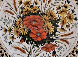 cca 1900 Josef Steidl Znaim áttört fajansz dísztál, Bradsch Emil (Aranyosmarót) dekorációval. Kézzel...