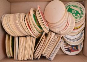 cca 1970-1980 Kb. 170 db külföldi söralátét, ismétlődésekkel is