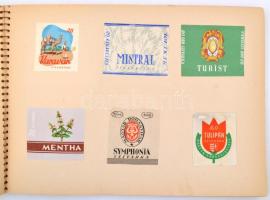 cca 1940-1970 Kb. 130 db háború utáni cigaretta és szivarka címke, nagyrészt spirálfüzetbe ragasztva...