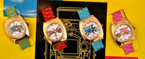 cca 1980 "Vintage Car Collection Officer Watch", 12 db japán játékóra, eredeti kartonlapon...