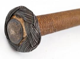 cca 1910-35 Lovaglópálca és kutyaostor tétel, össz. 3 db: 1 db nád, felső részé bőr borítással, ezüs...