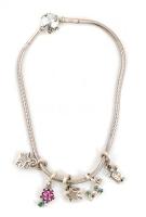 Ezüst(Ag) karkötő, charmokkal (5 db), Pandora jelzéssel, h: 20 cm, bruttó: 11 g