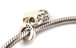 Ezüst(Ag) karkötő, charmokkal (5 db), Pandora jelzéssel, h: 20 cm, bruttó: 11 g