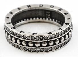 Ezüst(Ag) gyűrű, apró kövekkel, jelzett, méret: 52, bruttó: 4,2 g