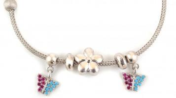 Ezüst(Ag) karkötő, pillangós charmokkal, jelzés nélkül, állítható h: 20 cm, bruttó: 7,7 g