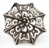 Ezüst(Ag) miniatűr esernyő, jelzett, h: 2 cm, d: 2,5 cm, nettó: 4,1 g