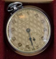 15 darabos, különféle márkájú zsebóra gyűjtemény, közte Enigma, Haller, Sigma. Tárolódobozban, valam...