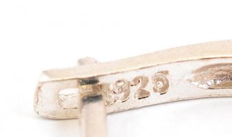 Aranyozott ezüst(Ag) ovális fülbevalópár, sok kővel, jelzett, 4×1,7 cm, bruttó: 10,3 g