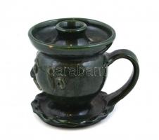 Fej alakú gyertyatartó, alján jelzett, mázas kerámia lepattanással, m: 15 cm