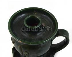 Fej alakú gyertyatartó, alján jelzett, mázas kerámia lepattanással, m: 15 cm