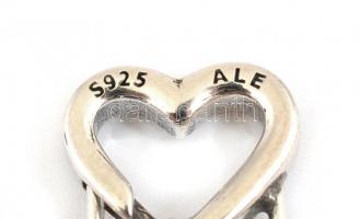 Ezüst(Ag) bross, 4 db charmmal, Pandora jelzéssel, h: 5 cm, bruttó: 6,5 g