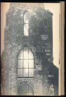 Jankovich Júlia: Budavári kapuk, falak. Bp., 1973, Magvető. Kiadói egészvászon kötés, papír védőborí...