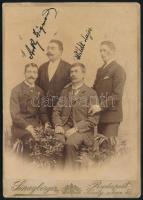 1896 A M. K. Operaház szertári személyzete, fotó, kartonon, elején Wildt Lajos ás Árvay (?) Zsigmond aláírásával, hátulján írással 16x11 cm