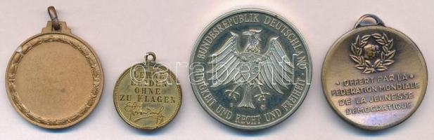 4db klf külföldi emlékérem, közte Német Birodalom ~1900. "III. Frigyes / Tanulj meg szenvedni p...