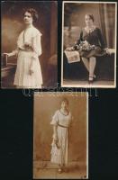 cca 1910-1930 Női divat, 5 db fotólap, 14×9 cm