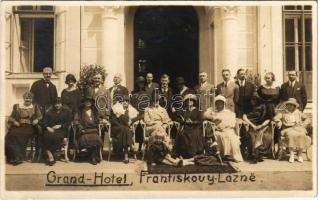 1924 Frantiskovy Lázne, Franzensbad; Grand Hotel szálloda vendégei / guests of the Grand Hotel. Foto-Fix-Bauer photo